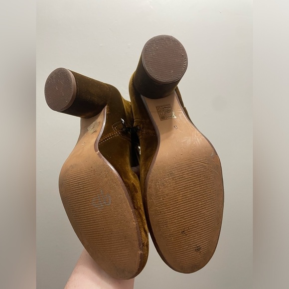 Madewell The Esme Bow Boot in Velvet Burnished Cedar Brown in color Size 8 - Picture 7 of 10